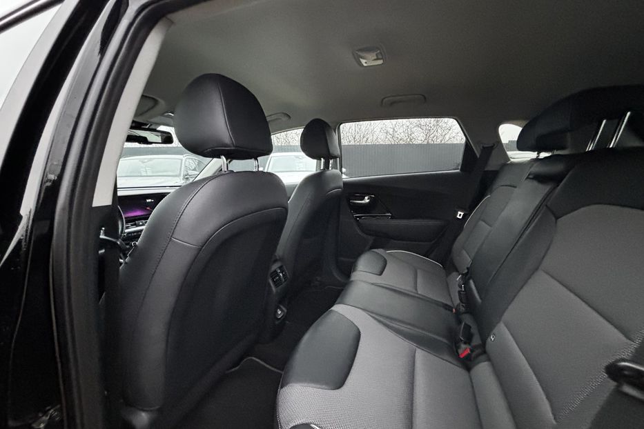 Продам Kia Niro 64 KW авто у Львові  2021 года в Львове