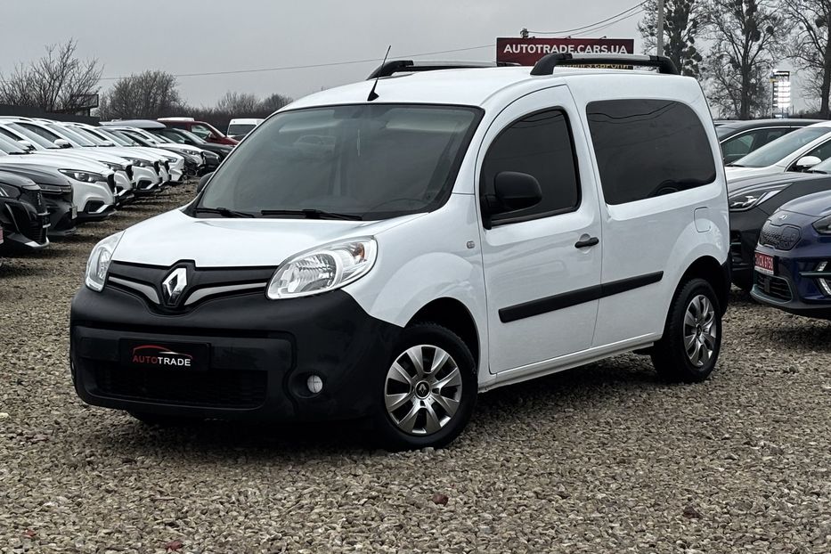 Продам Renault Kangoo пасс. 2020 года в Львове