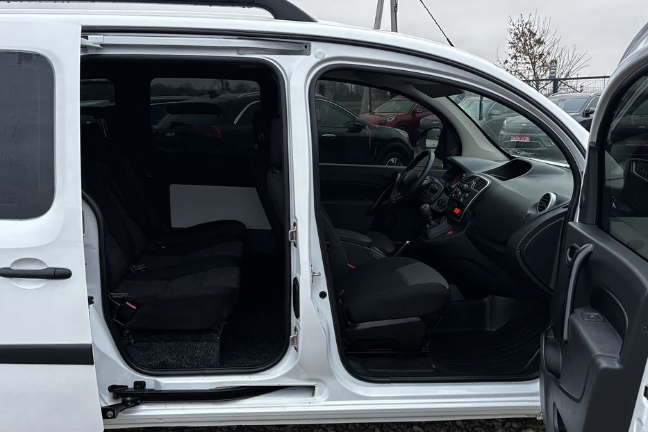 Продам Renault Kangoo пасс. 2020 года в Львове