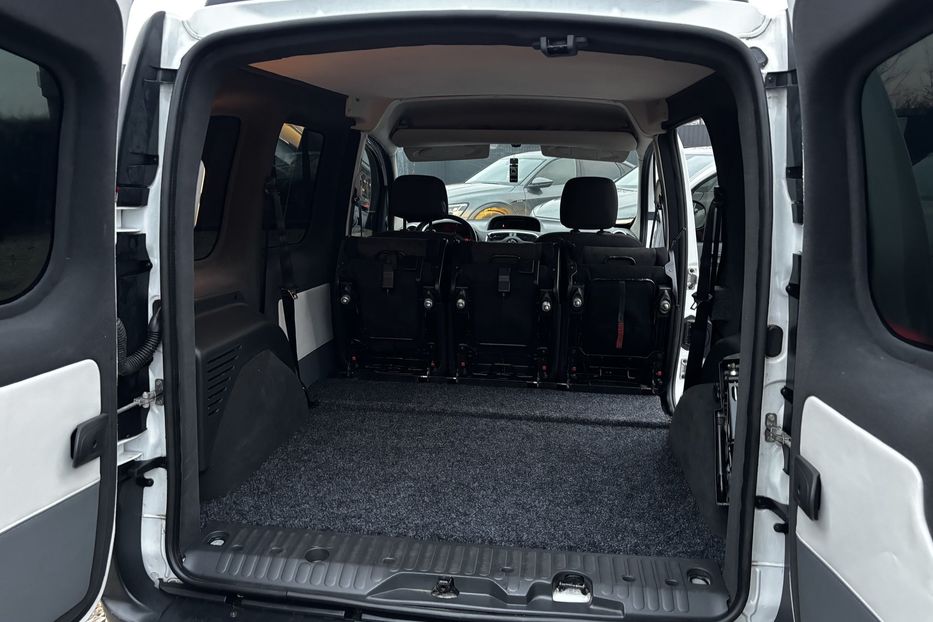 Продам Renault Kangoo пасс. 2020 года в Львове