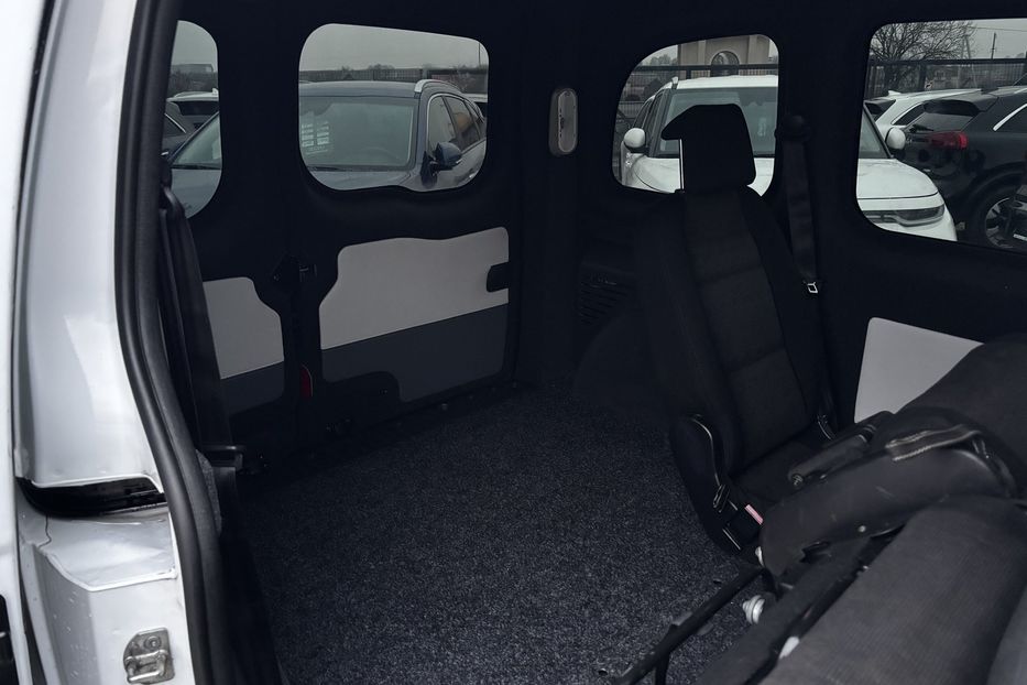 Продам Renault Kangoo пасс. 2020 года в Львове