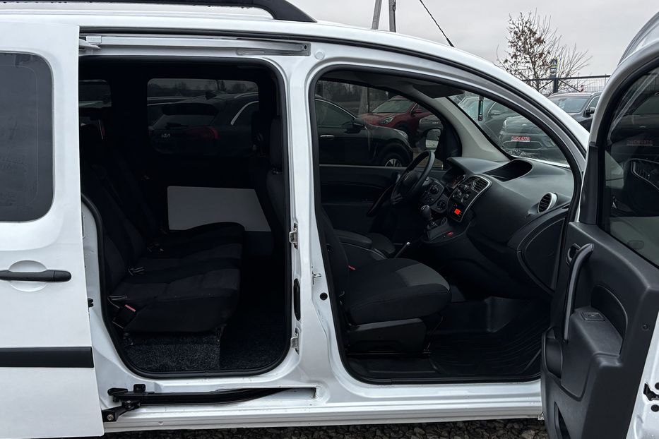 Продам Renault Kangoo пасс. 2020 года в Львове