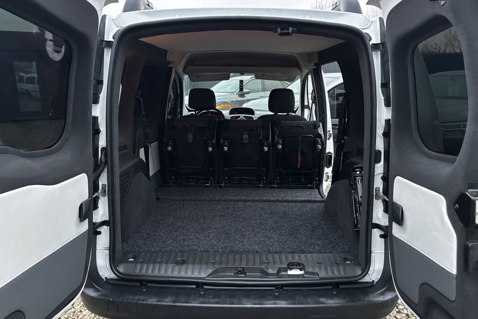 Продам Renault Kangoo пасс. 2020 года в Львове