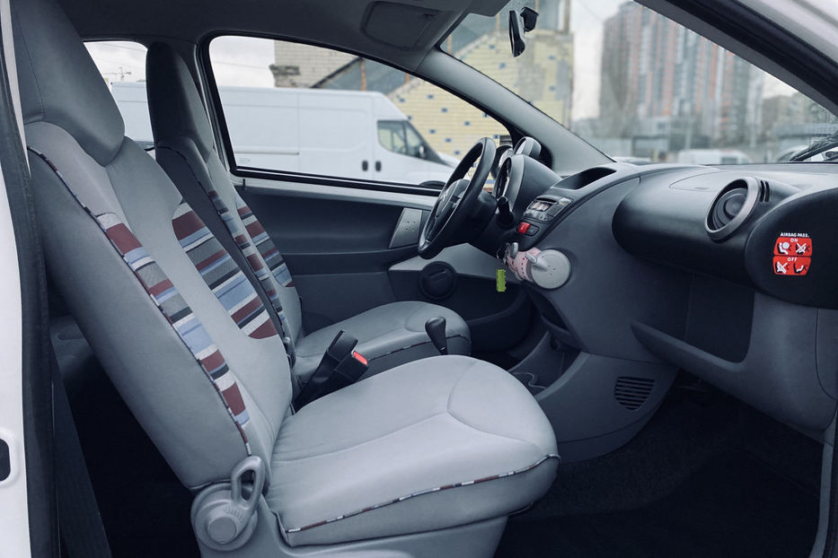 Продам Citroen C1 3d 1.0 AT (68 к.с) 2011 года в Киеве