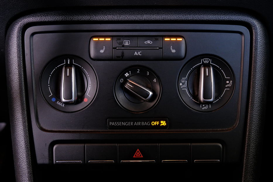 Продам Volkswagen Beetle Cabriolet 2013 года в Одессе