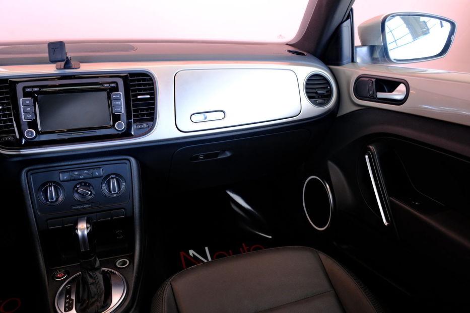 Продам Volkswagen Beetle Cabriolet 2013 года в Одессе