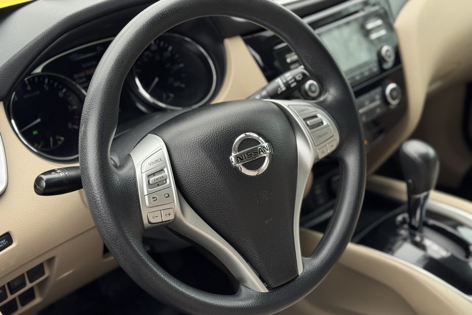 Продам Nissan Rogue (COMIS) 2016 года в г. Умань, Черкасская область