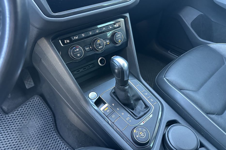 Продам Volkswagen Tiguan TDI 4Motion 2020 года в Киеве