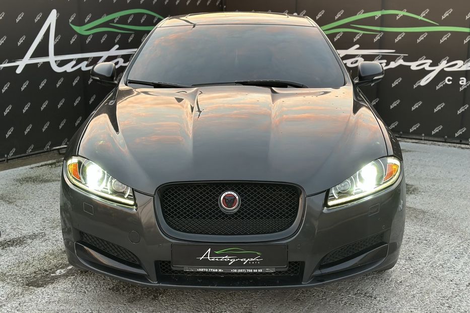 Продам Jaguar XF V6 AWD  2014 года в Киеве