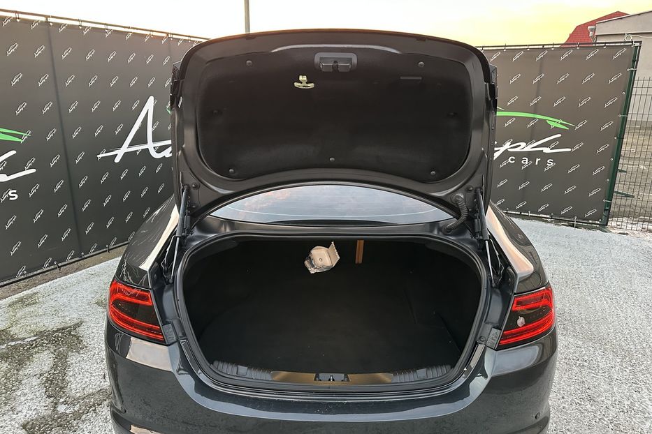 Продам Jaguar XF V6 AWD  2014 года в Киеве