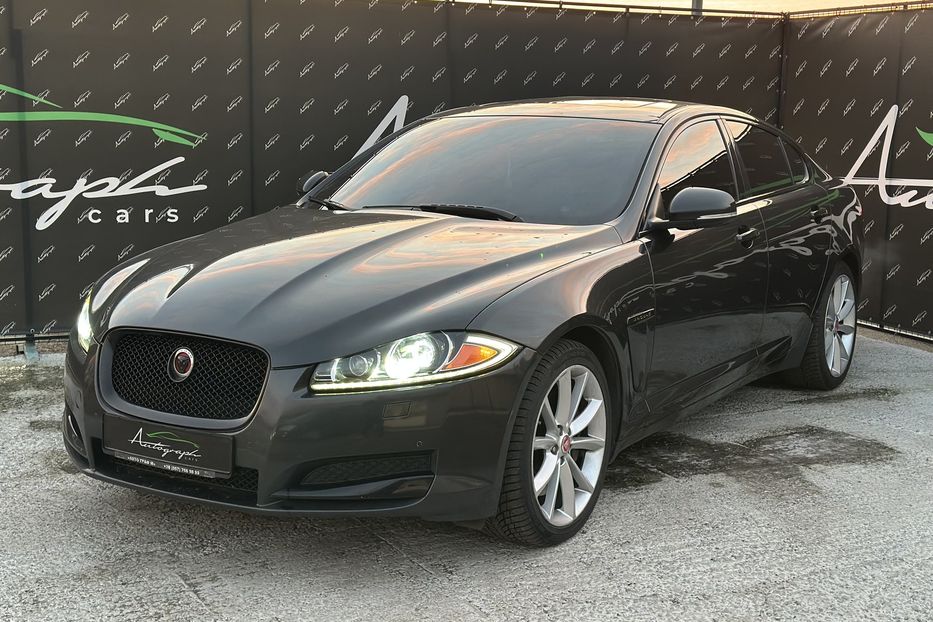 Продам Jaguar XF V6 AWD  2014 года в Киеве