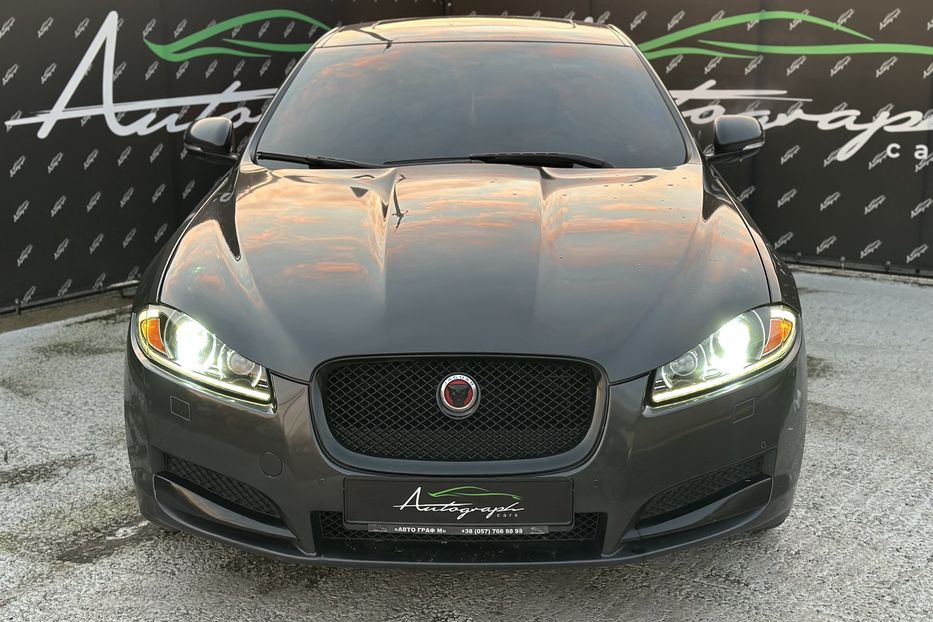 Продам Jaguar XF V6 AWD  2014 года в Киеве