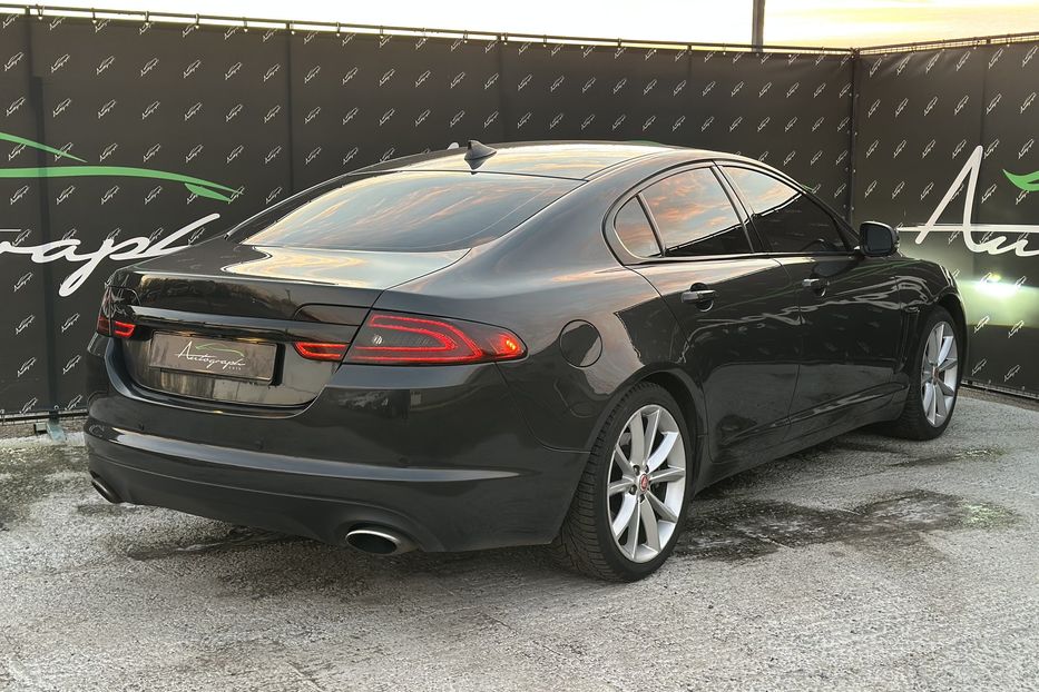 Продам Jaguar XF V6 AWD  2014 года в Киеве