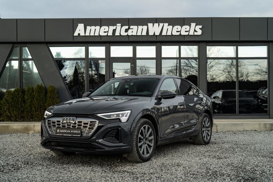 Продам Audi Q8 e-tron Sportback S-line 2023 года в Черновцах