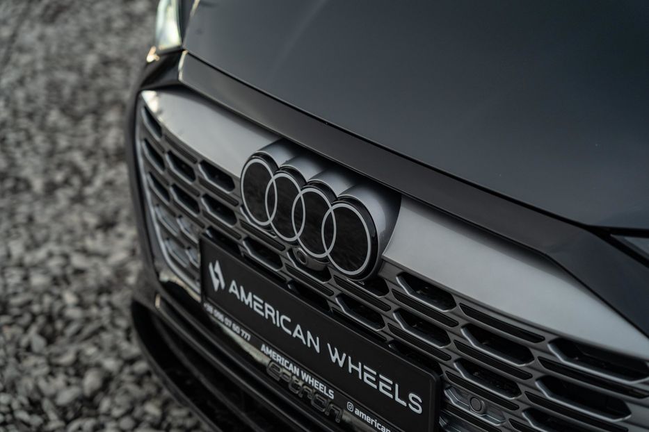 Продам Audi Q8 e-tron Sportback S-line 2023 года в Черновцах