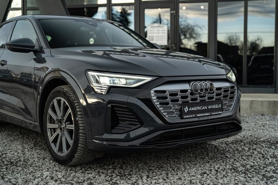 Продам Audi Q8 e-tron Sportback S-line 2023 года в Черновцах