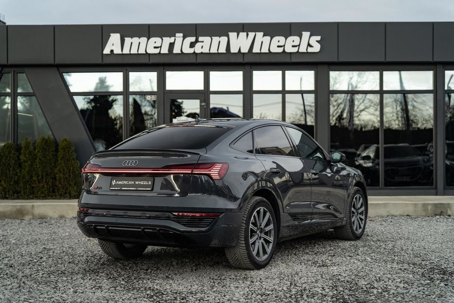 Продам Audi Q8 e-tron Sportback S-line 2023 года в Черновцах