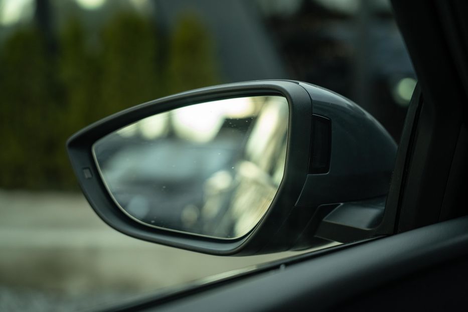 Продам Audi Q8 e-tron Sportback S-line 2023 года в Черновцах