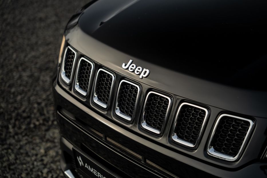 Продам Jeep Compass Limited 4x4 2018 года в Черновцах