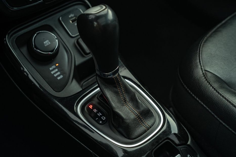 Продам Jeep Compass Limited 4x4 2018 года в Черновцах