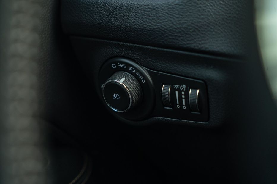 Продам Jeep Compass Limited 4x4 2018 года в Черновцах