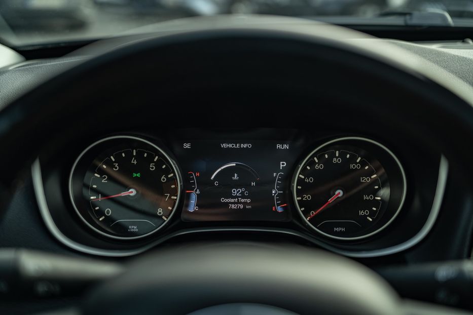 Продам Jeep Compass Limited 4x4 2018 года в Черновцах