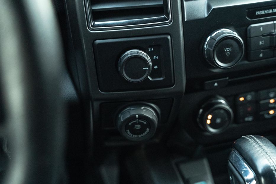 Продам Ford F-Series F-150 SuperCrew XLT 2018 года в Черновцах