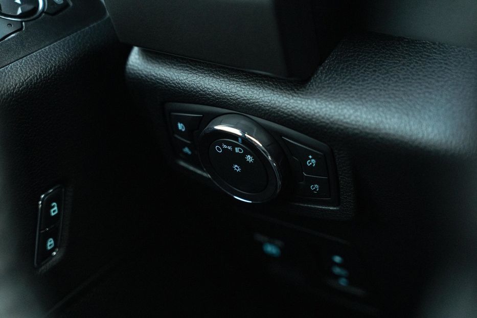 Продам Ford F-Series F-150 SuperCrew XLT 2018 года в Черновцах