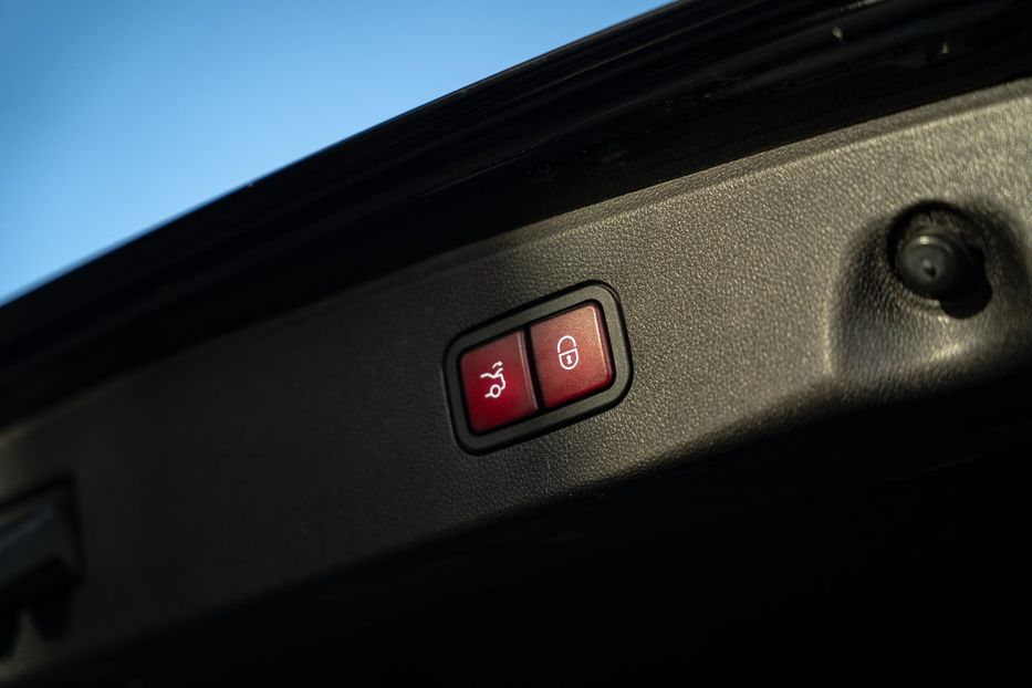 Продам Mercedes-Benz E-Class 350 4Matic 2014 года в Черновцах