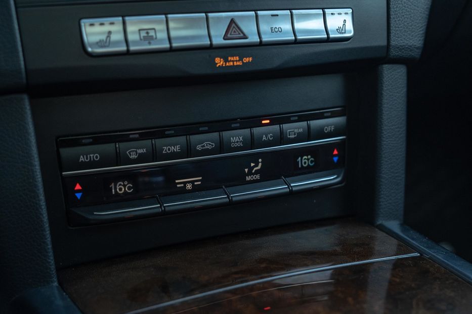 Продам Mercedes-Benz E-Class 350 4Matic 2014 года в Черновцах