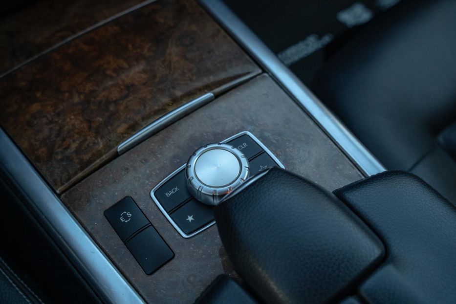 Продам Mercedes-Benz E-Class 350 4Matic 2014 года в Черновцах