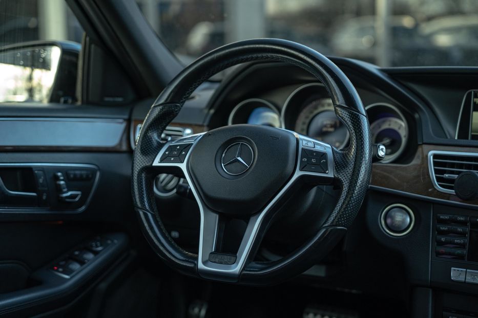 Продам Mercedes-Benz E-Class 350 4Matic 2014 года в Черновцах