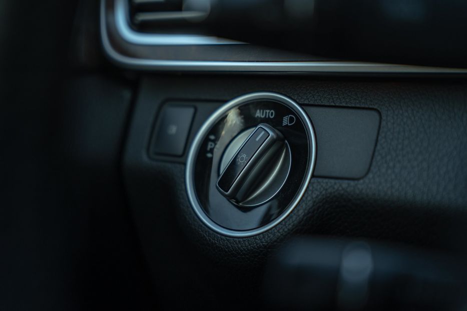 Продам Mercedes-Benz E-Class 350 4Matic 2014 года в Черновцах