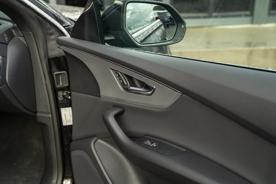 Продам Audi Q8 2021 года в Черновцах