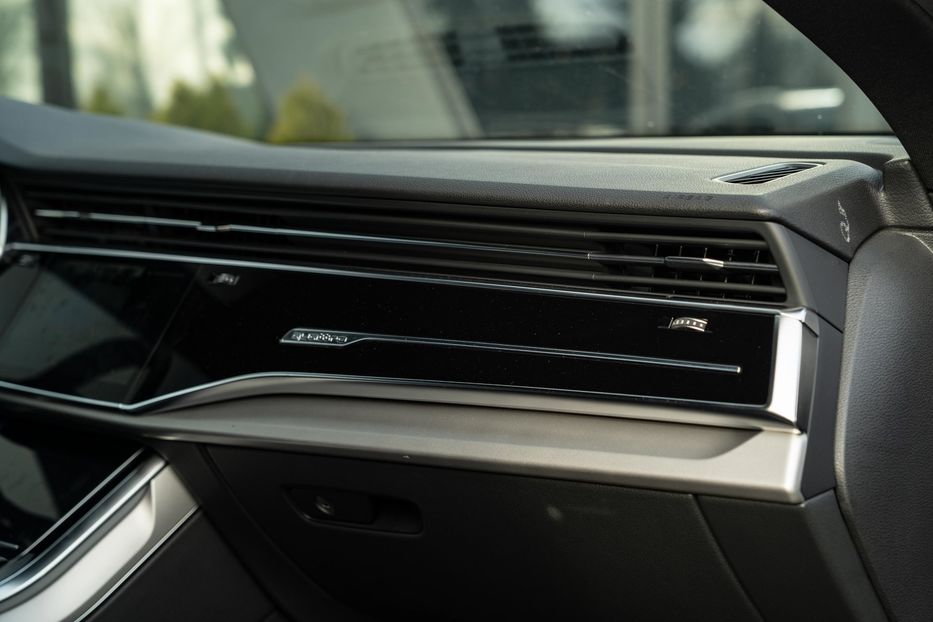 Продам Audi Q8 2021 года в Черновцах