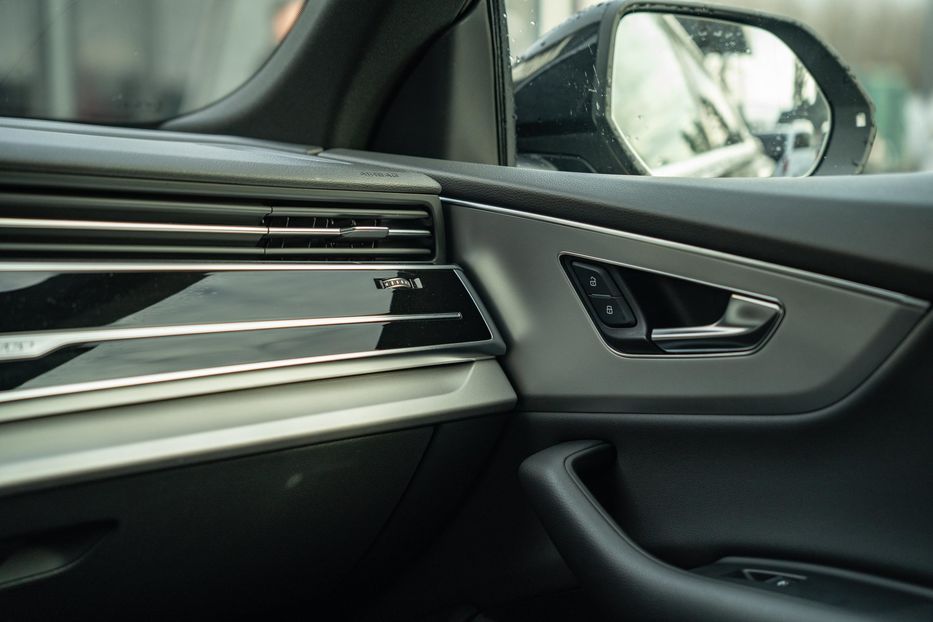 Продам Audi Q8 2021 года в Черновцах