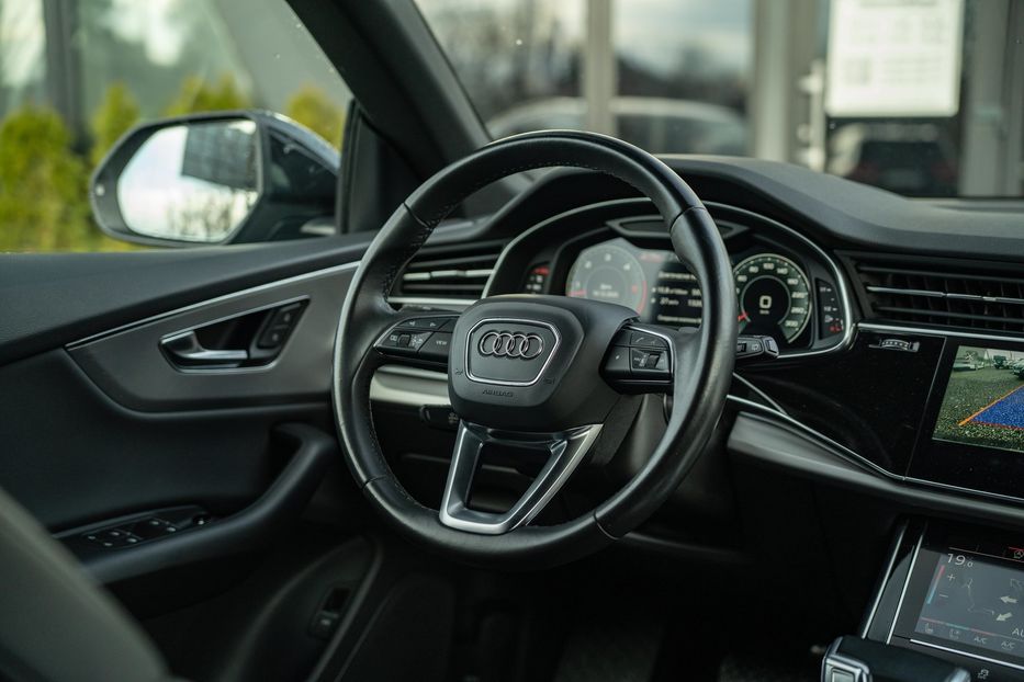 Продам Audi Q8 2021 года в Черновцах