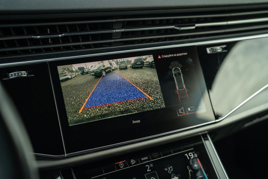 Продам Audi Q8 2021 года в Черновцах