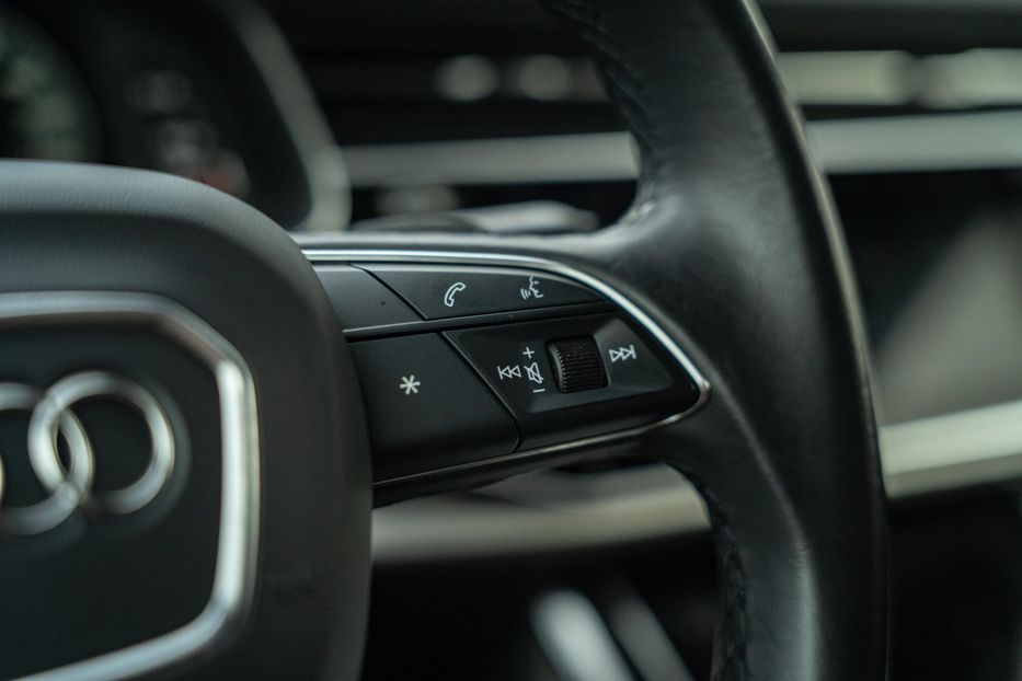 Продам Audi Q8 2021 года в Черновцах