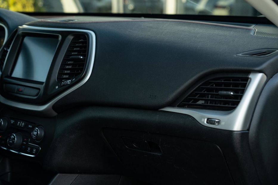 Продам Jeep Cherokee Trailhawk 2015 года в Черновцах