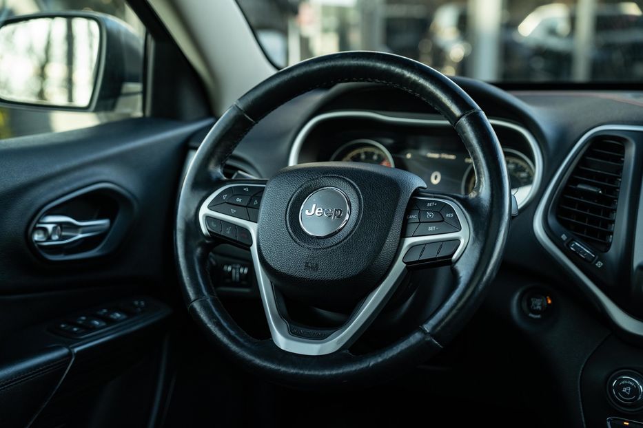 Продам Jeep Cherokee Trailhawk 2015 года в Черновцах