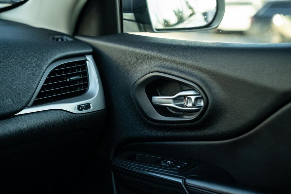 Продам Jeep Cherokee Trailhawk 2015 года в Черновцах