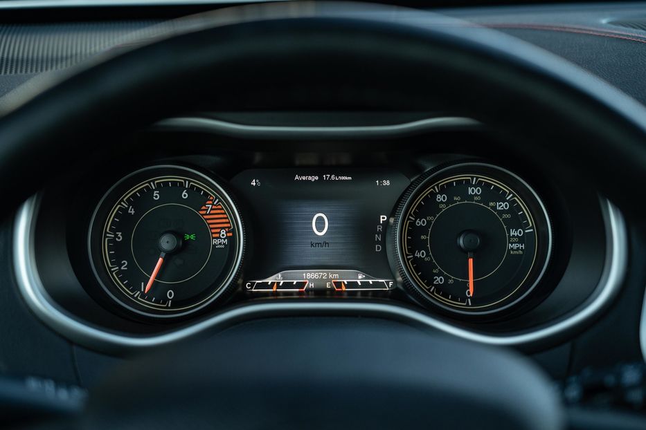 Продам Jeep Cherokee Trailhawk 2015 года в Черновцах