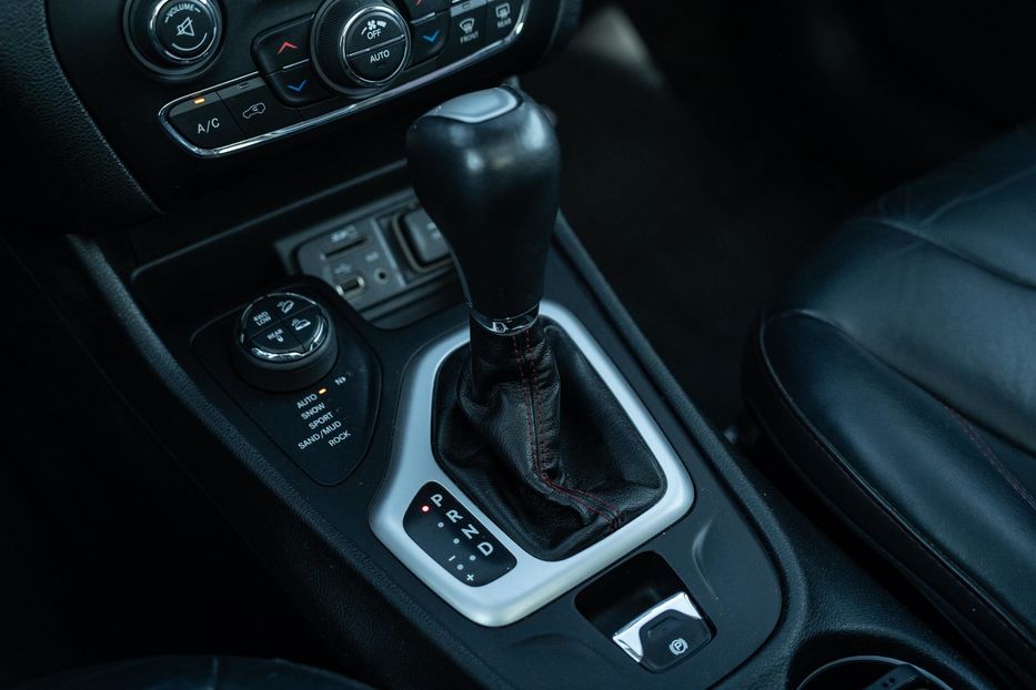 Продам Jeep Cherokee Trailhawk 2015 года в Черновцах