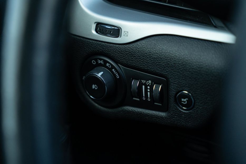 Продам Jeep Cherokee Trailhawk 2015 года в Черновцах