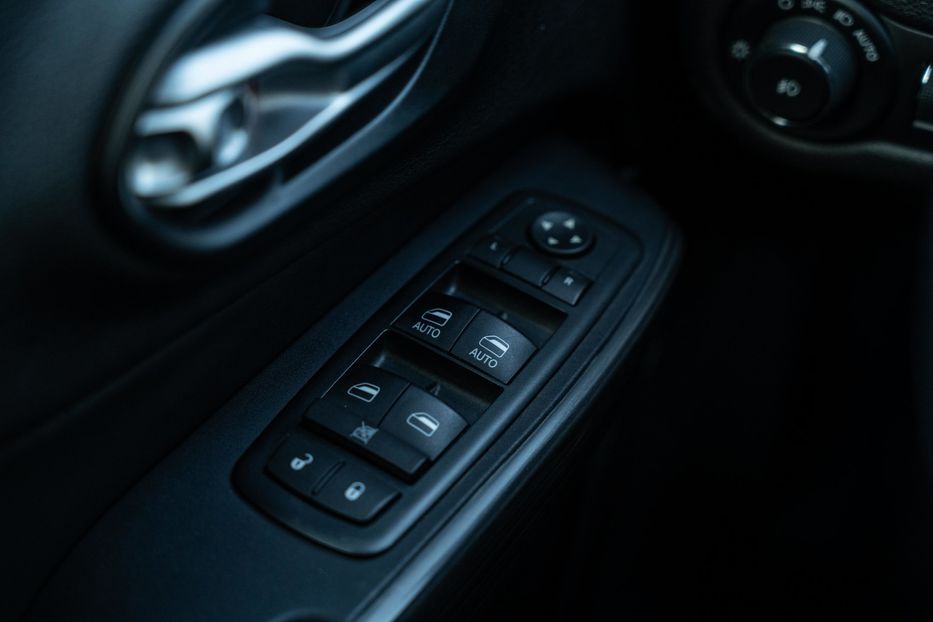 Продам Jeep Cherokee Trailhawk 2015 года в Черновцах