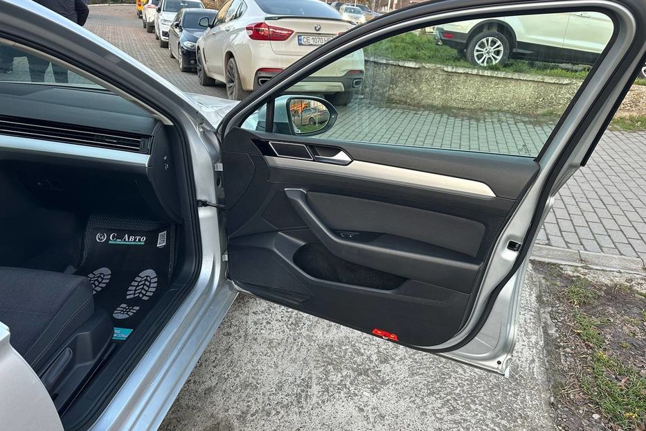 Продам Volkswagen Passat B8 2018 года в Черновцах