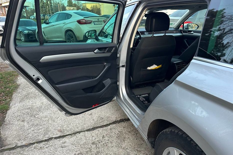 Продам Volkswagen Passat B8 2018 года в Черновцах