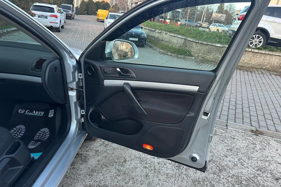 Продам Skoda Octavia 2011 года в Черновцах