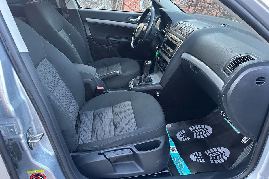 Продам Skoda Octavia 2011 года в Черновцах